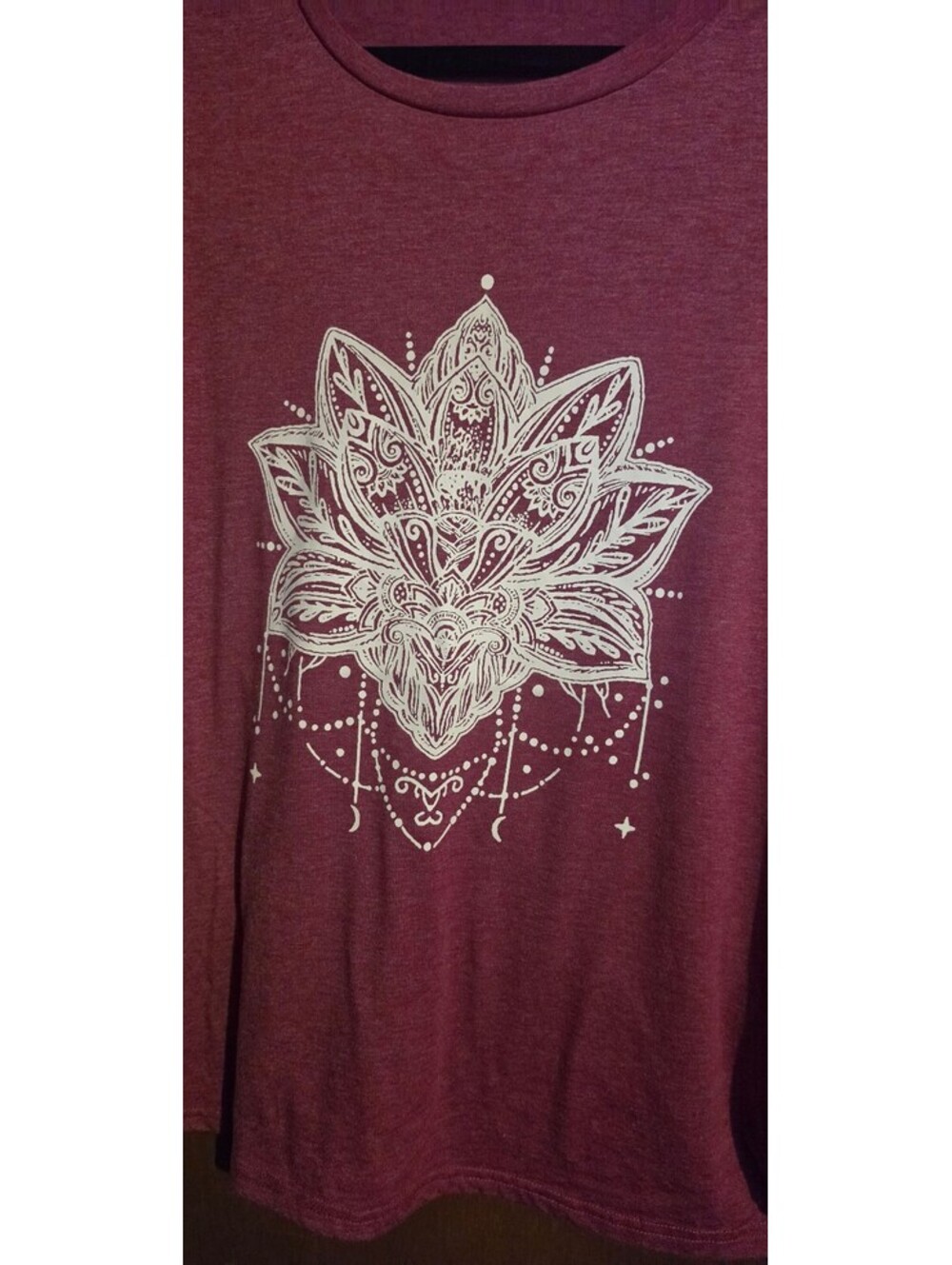 Sleeveless Burgundy Graphic Tank Top XL - Picture 2 of 4